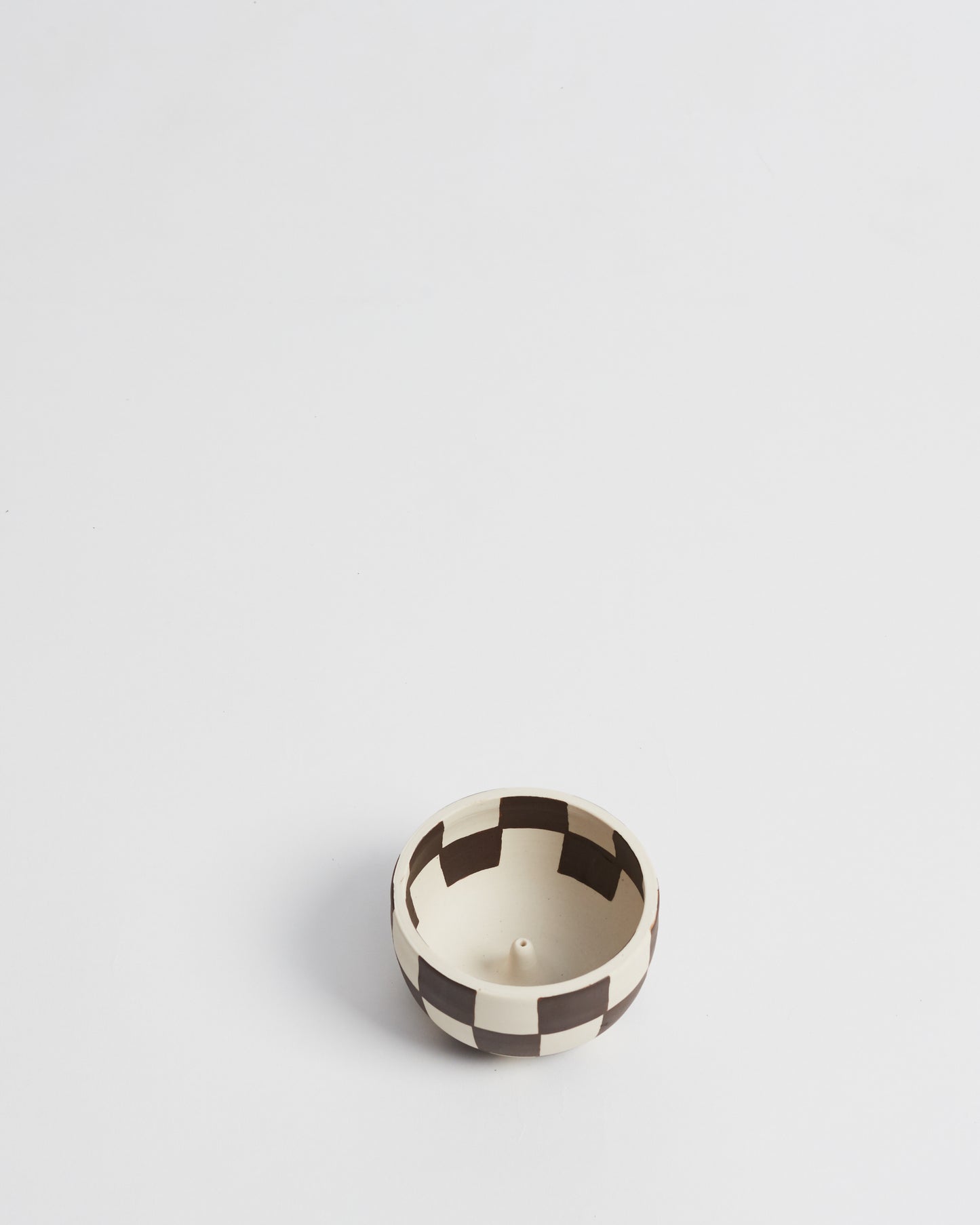 Porcelain checkered incense bowl