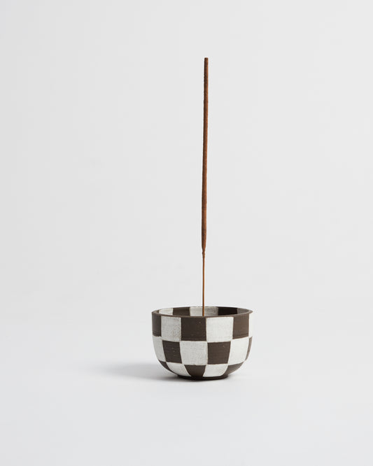 Brown checkered incense bowl